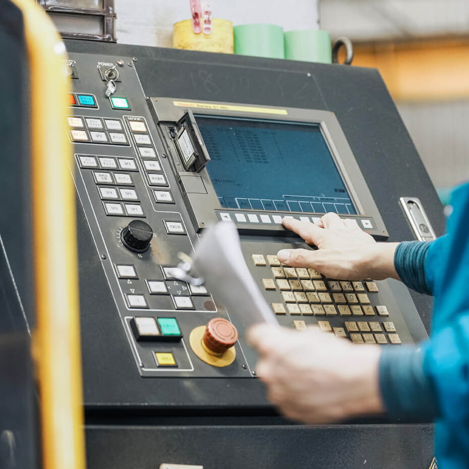 鉄鋼板の切断加工